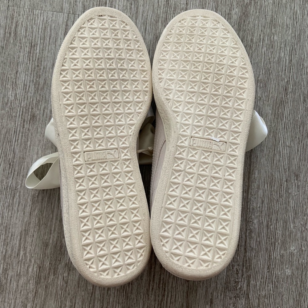 Ribbon Laced Pearlescent Pumas - image 5